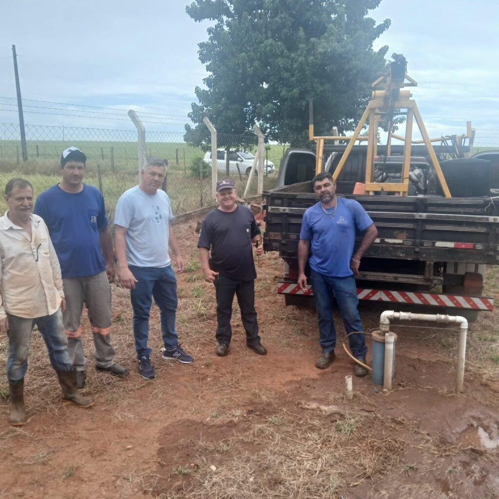 Prefeitura de Santa Fé Resolve Problema de Abastecimento na Vila Rural