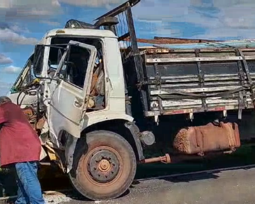 Grave Acidente na PR-317 Deixa Motorista Ferido