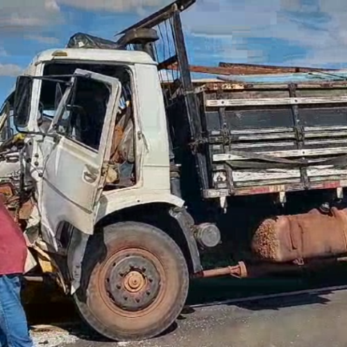 Grave Acidente na PR-317 Deixa Motorista Ferido